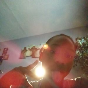 Meet your Posher, Lavaeh